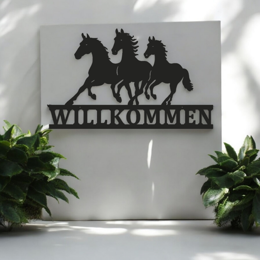 Willkommensschild mit Pferden | Hauseingang | Hauswand | Pferdestall | Bauernhof | Pferdehof | Viele Größen und Farben |